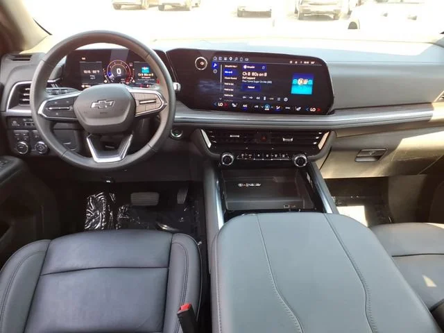 Used 2025 Black Chevrolet Z71 image 8