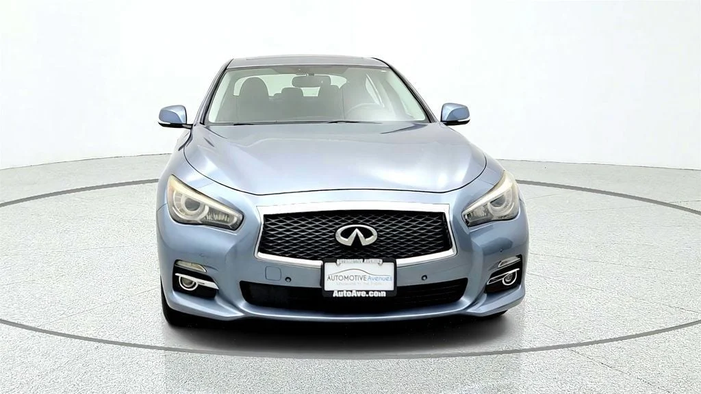 Used 2017 Hagane Blue INFINITI 2.0t Premium RWD w/ Driver Assistance Package & Premium Plus image 2
