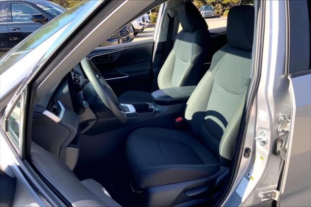 Certified Used 2024 SILVER SKY METALLIC Toyota  image 8