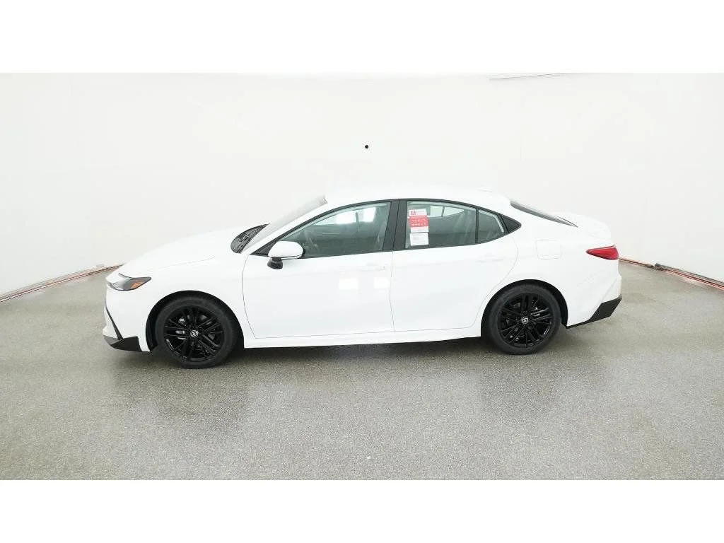 New 2026 Ice Cap Toyota SE image 4