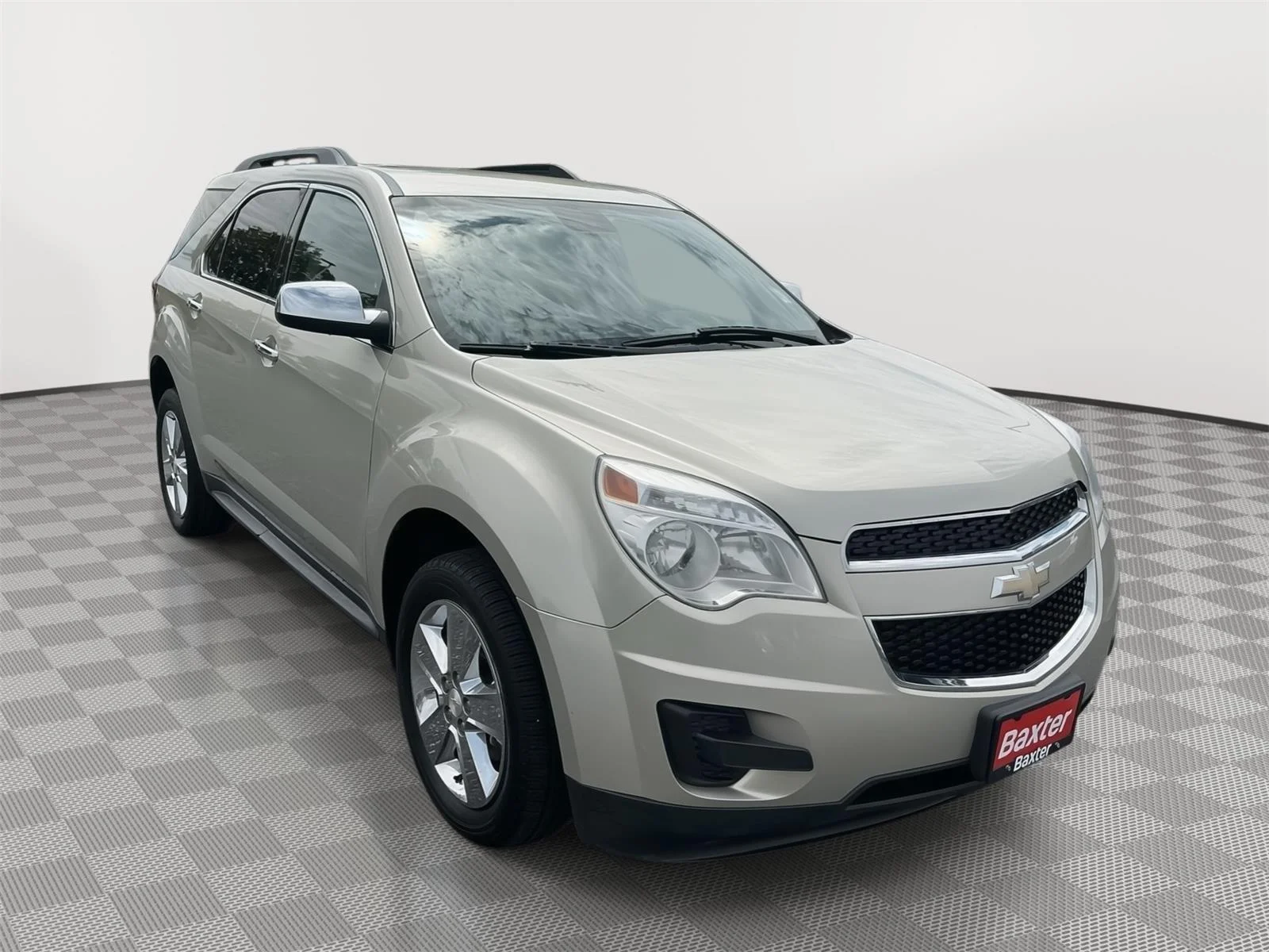 Used 2015 Champagne Silver Metallic Chevrolet LT image 1