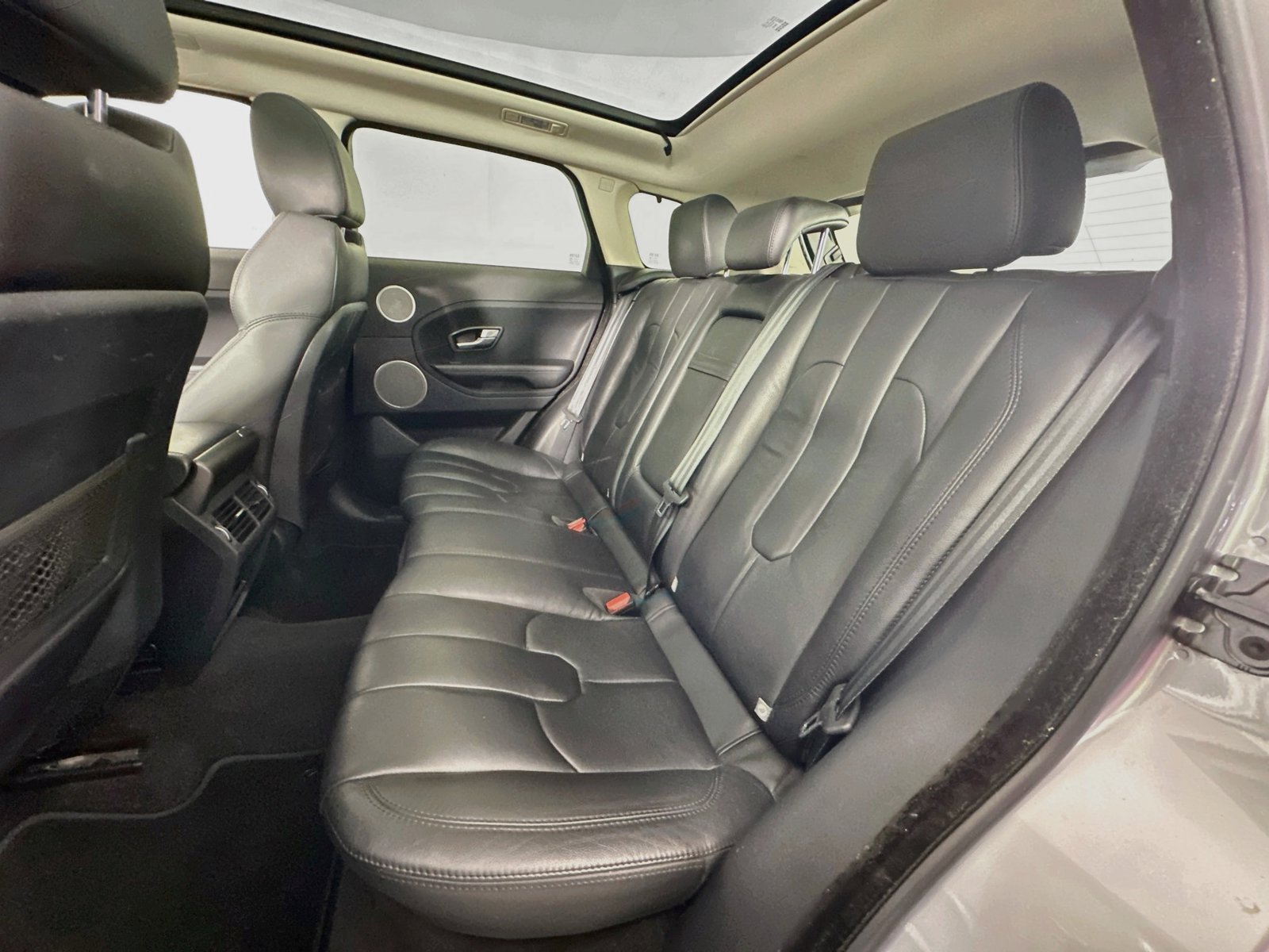 Used 2013 Gray Land Rover Pure image 26