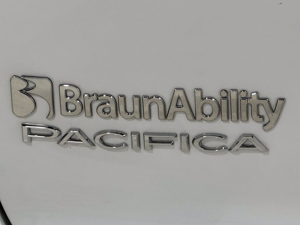 Used 2025 White Chrysler Wheelchair Accessible-  Select image 10