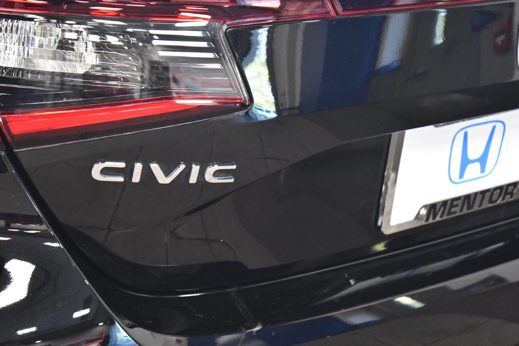 2024 Honda Civic Hatchback LX - Photo 6