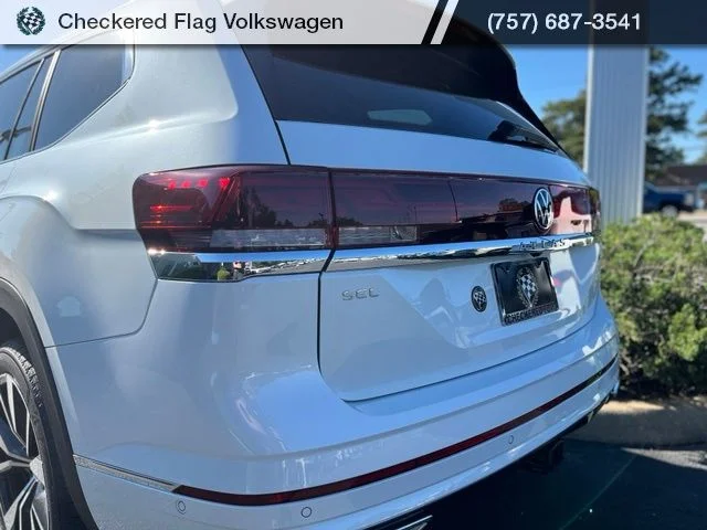 New 2026 White Volkswagen 2.0T SEL Premium R-Line image 9