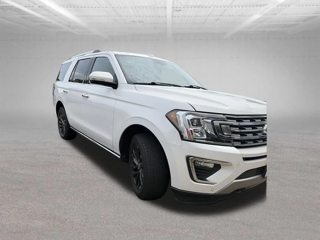 Used 2019  Ford Limited image 2