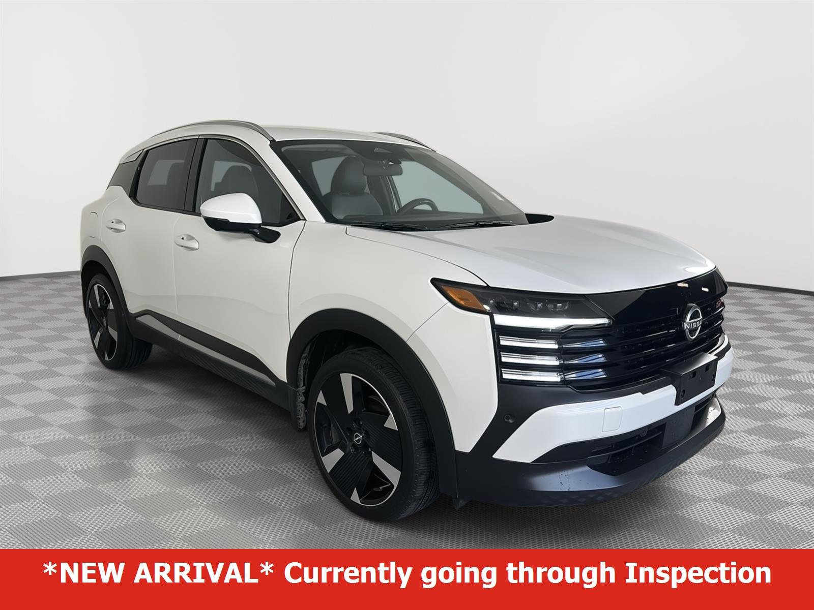 2025 Nissan Kicks 2.0 SR AWD's photo