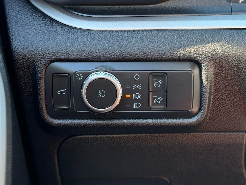 Used 2022 Blue Ford XLT image 24