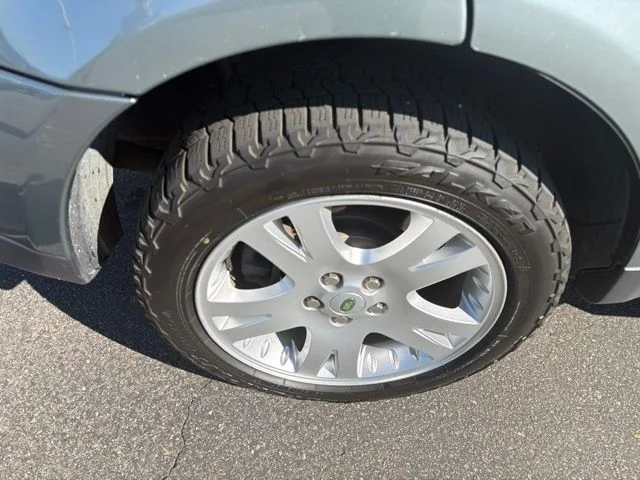 Used 2006 Gray Land Rover HSE image 11