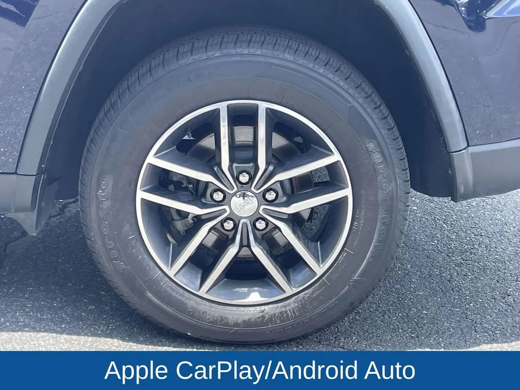 Used 2018 Blue Jeep Limited image 12