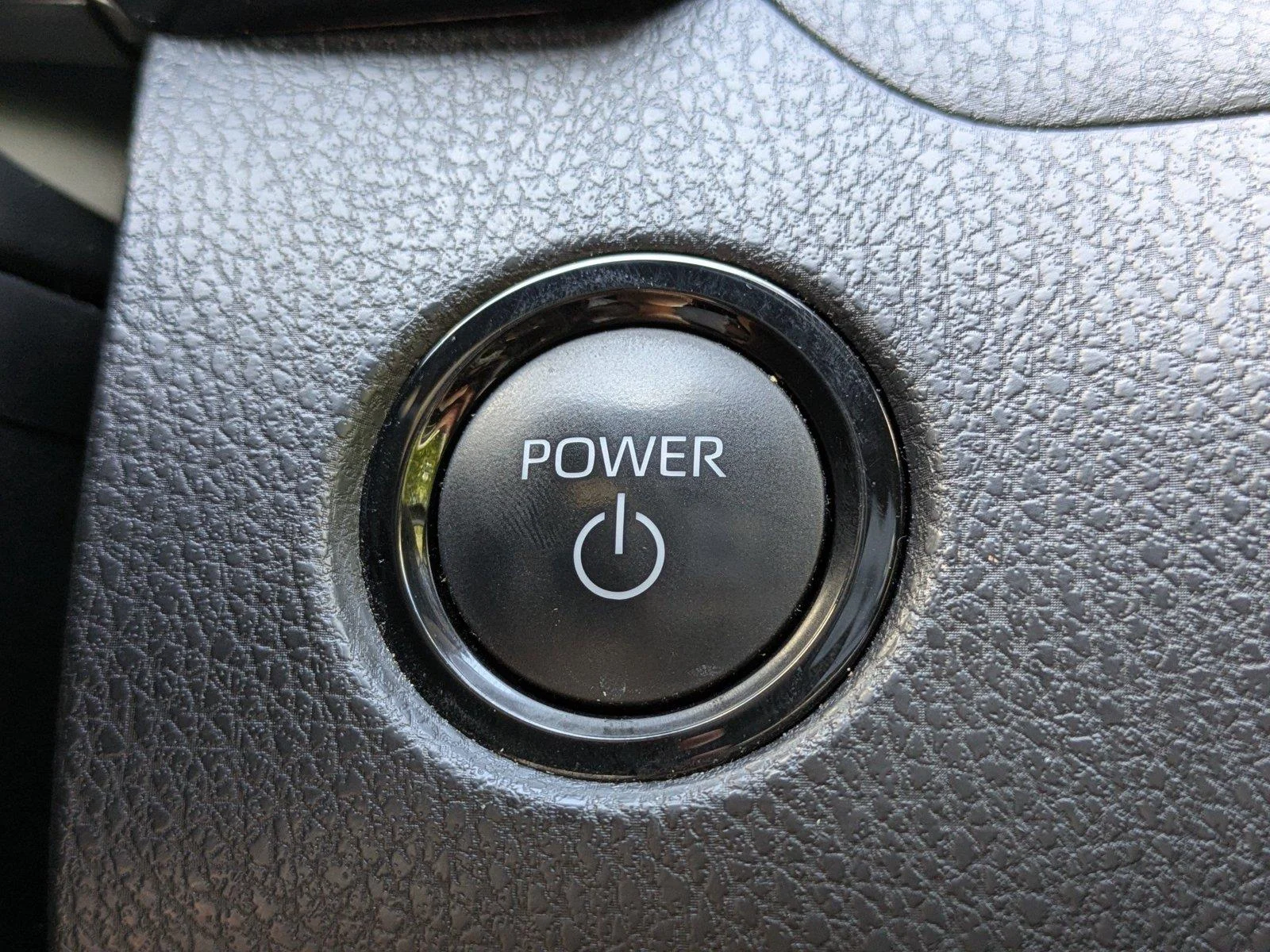 Certified Used 2025  Toyota SE image 25