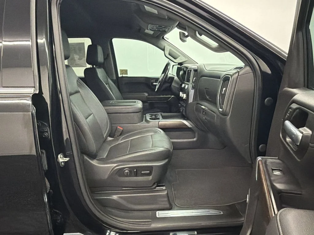 Used 2019 Onyx Black GMC SLT image 25