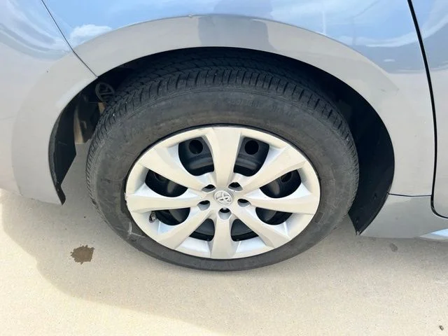 Used 2022  Toyota LE image 8