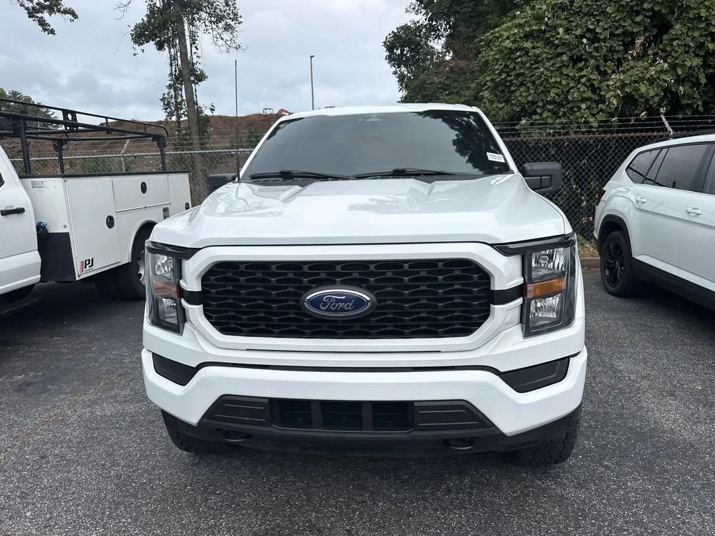 Used 2023 White Ford XL image 5