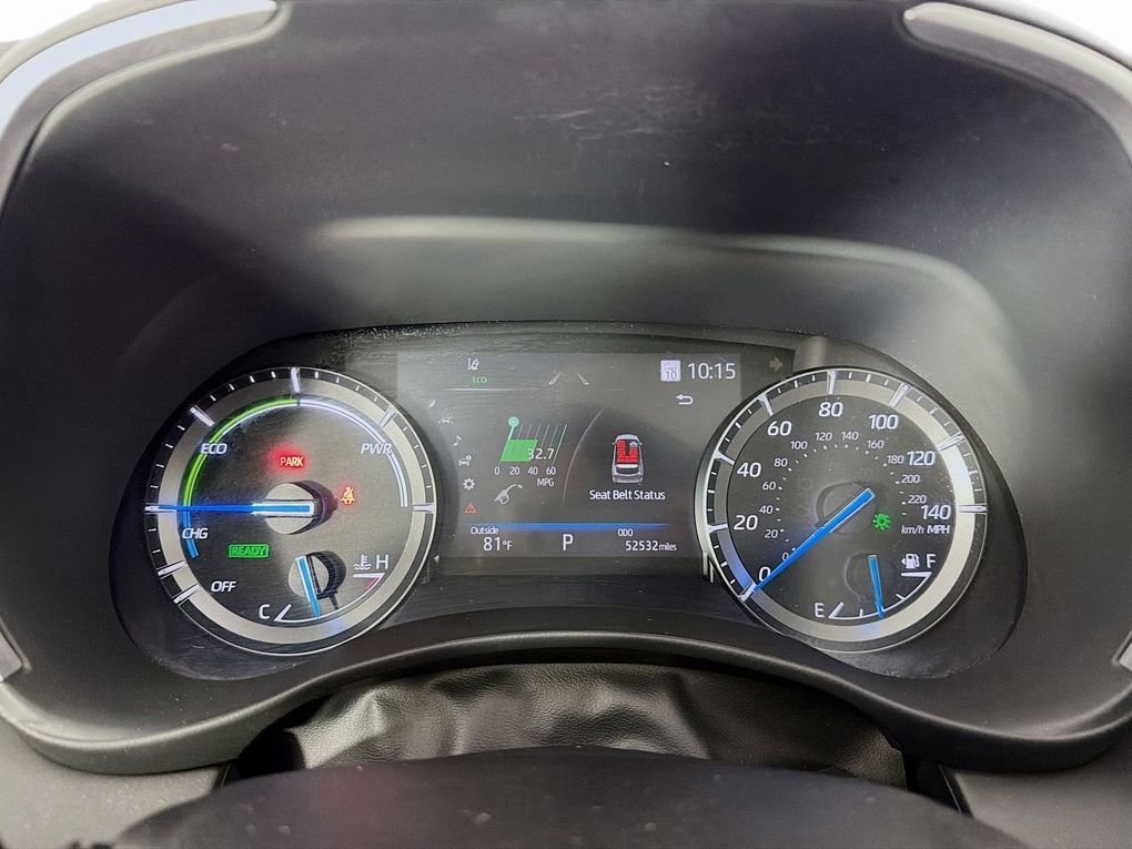Used 2021  Toyota XLE image 18