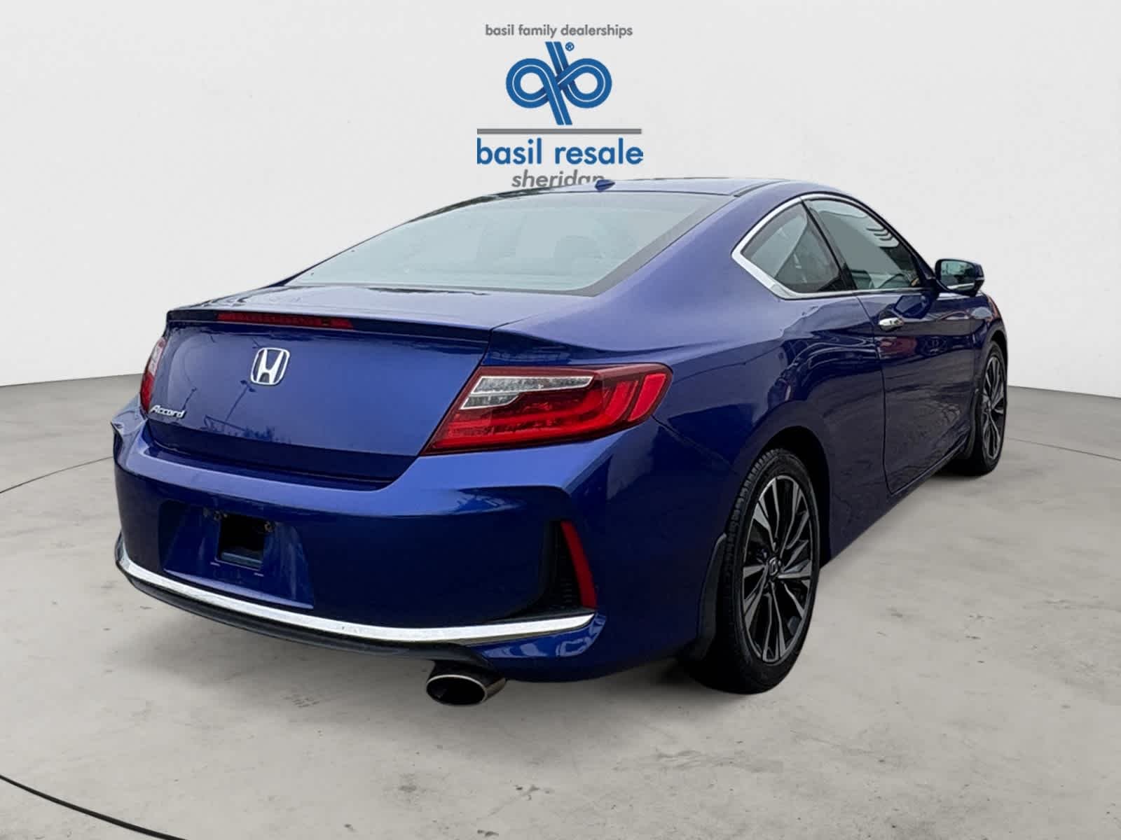 Used 2016 Deep Blue Opal Metallic Honda EX-L image 6