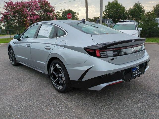 New 2026 Silver Hyundai SEL Sport image 7