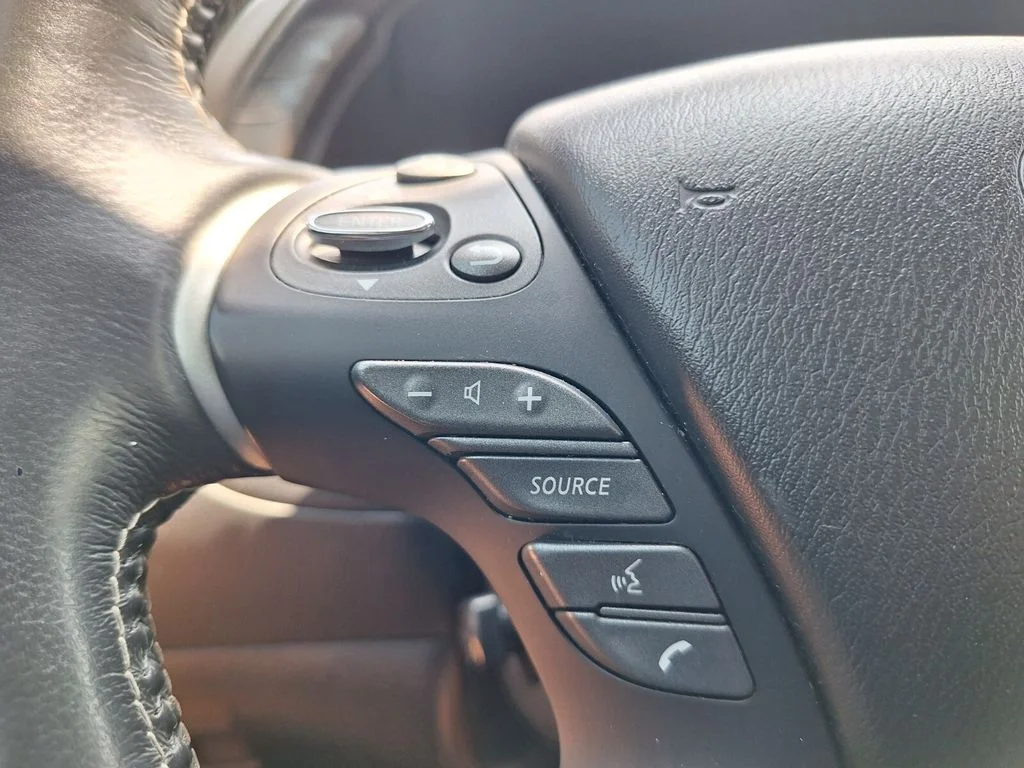 Used 2020 Blue INFINITI LUXE image 13