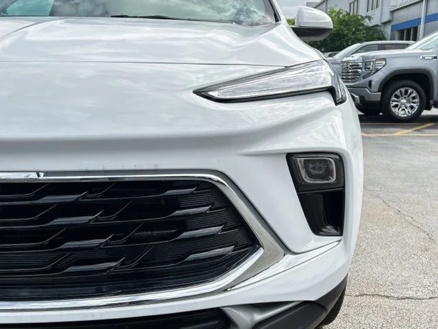 New 2026 Summit White Buick Preferred image 3