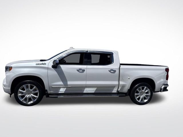 Certified Used 2024 Pearl Chevrolet High Country image 2