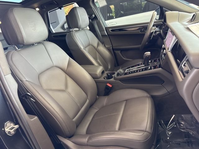 2024 Porsche Macan T - Photo 26