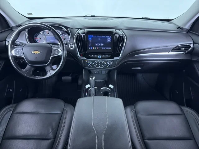 Used 2020 Silver Ice Metallic Chevrolet Premier image 19