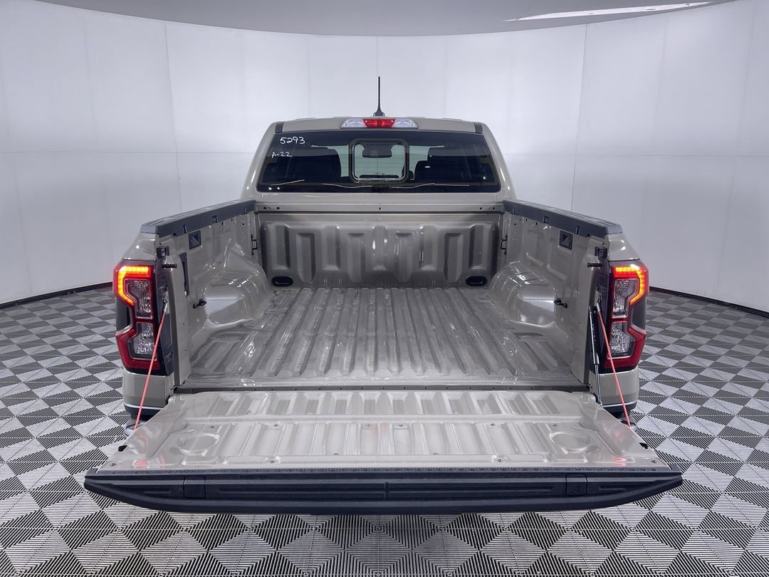 New 2025 Marsh Gray Ford Lariat image 26