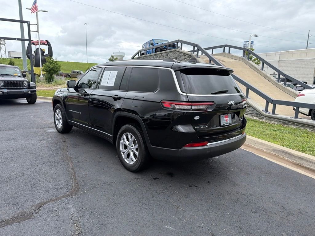 Used 2022 Black Jeep Limited image 5