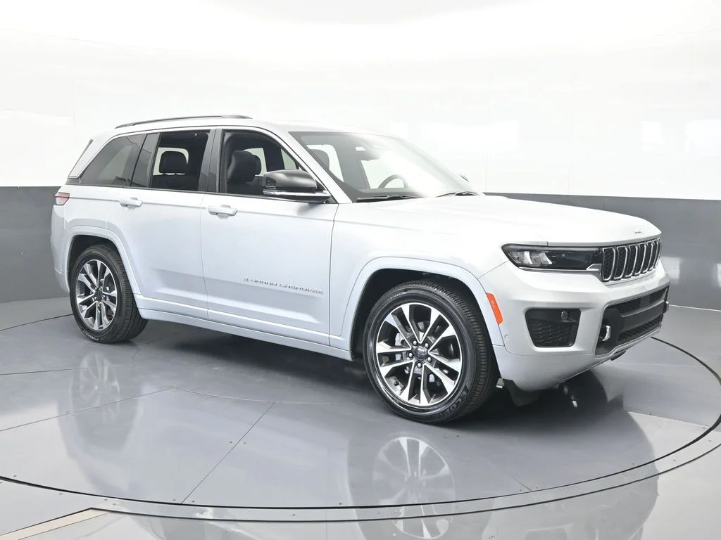 2024 Jeep Grand Cherokee Overland - Photo 8