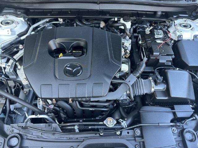 Certified Used 2025 White Mazda 2.5 S Preferred Package image 27