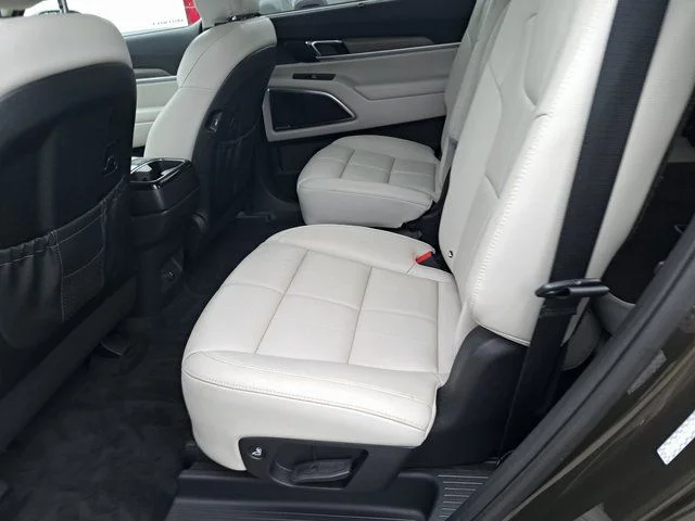 Used 2021 Green Kia SX image 30