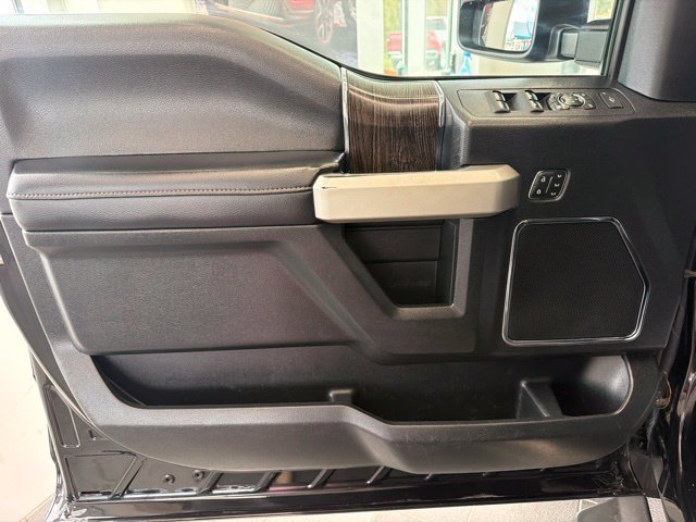 Used 2020 Black Metallic Ford Lariat image 18