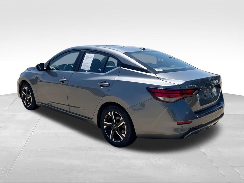 Used 2024 Gray Nissan SV image 6