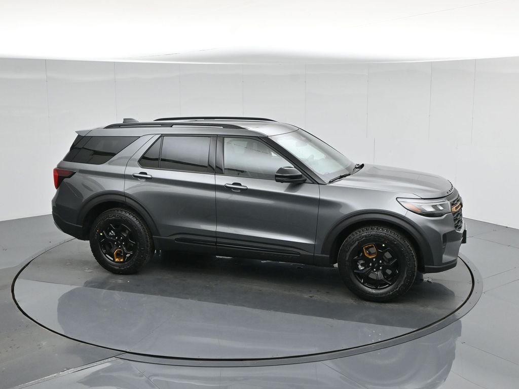 New 2026 Carbonized Gray Metallic Ford Tremor image 60