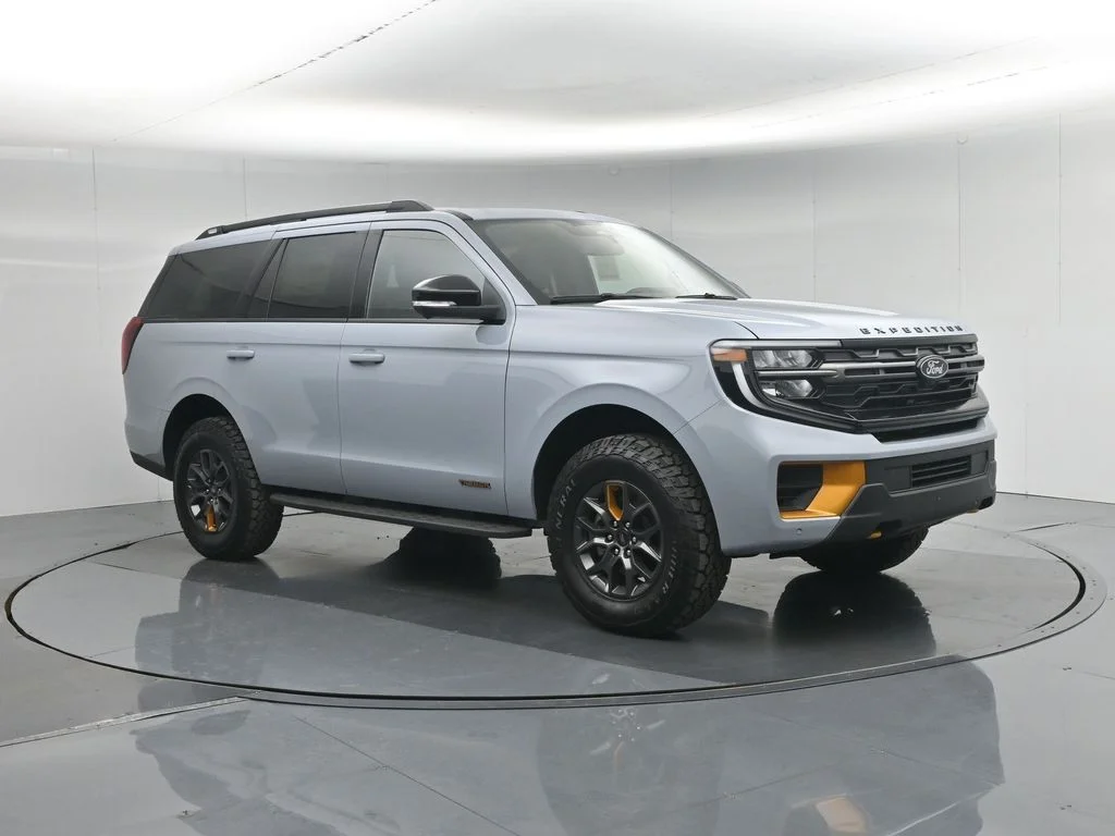 New 2026 Glacier Gray Metallic Tri-Coat Ford Tremor image 60