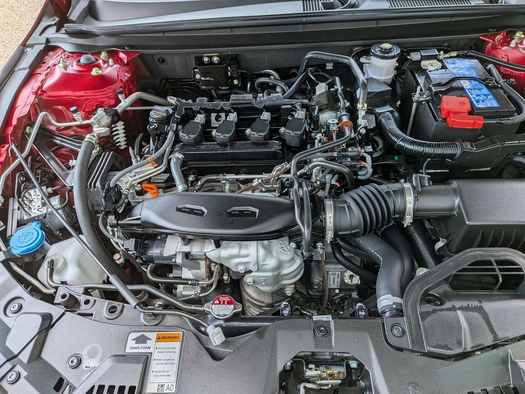 Used 2025 Red Honda SE image 10