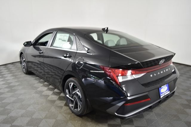 New 2026 Black Hyundai Limited image 6