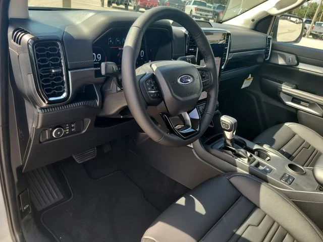 New 2026 Oxford White Ford Lariat image 18