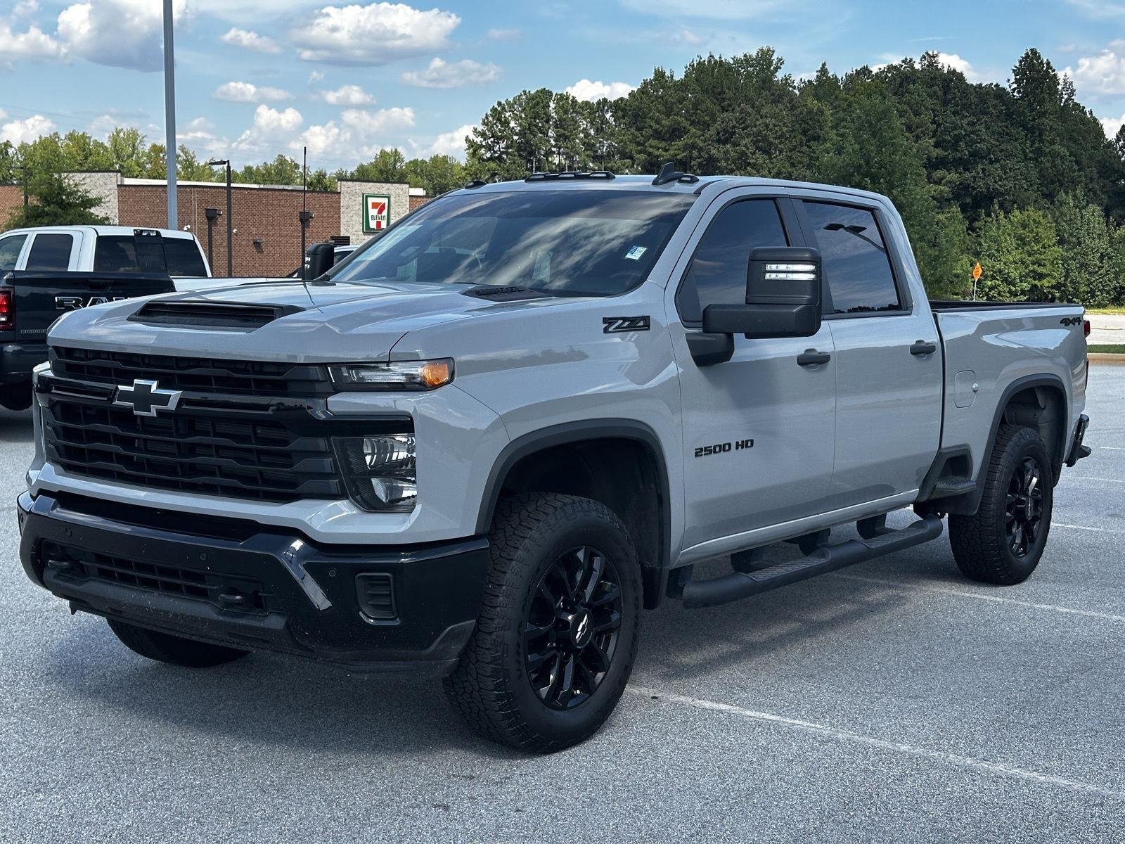 Used 2025 Slate Gray Metallic Chevrolet Custom image 4