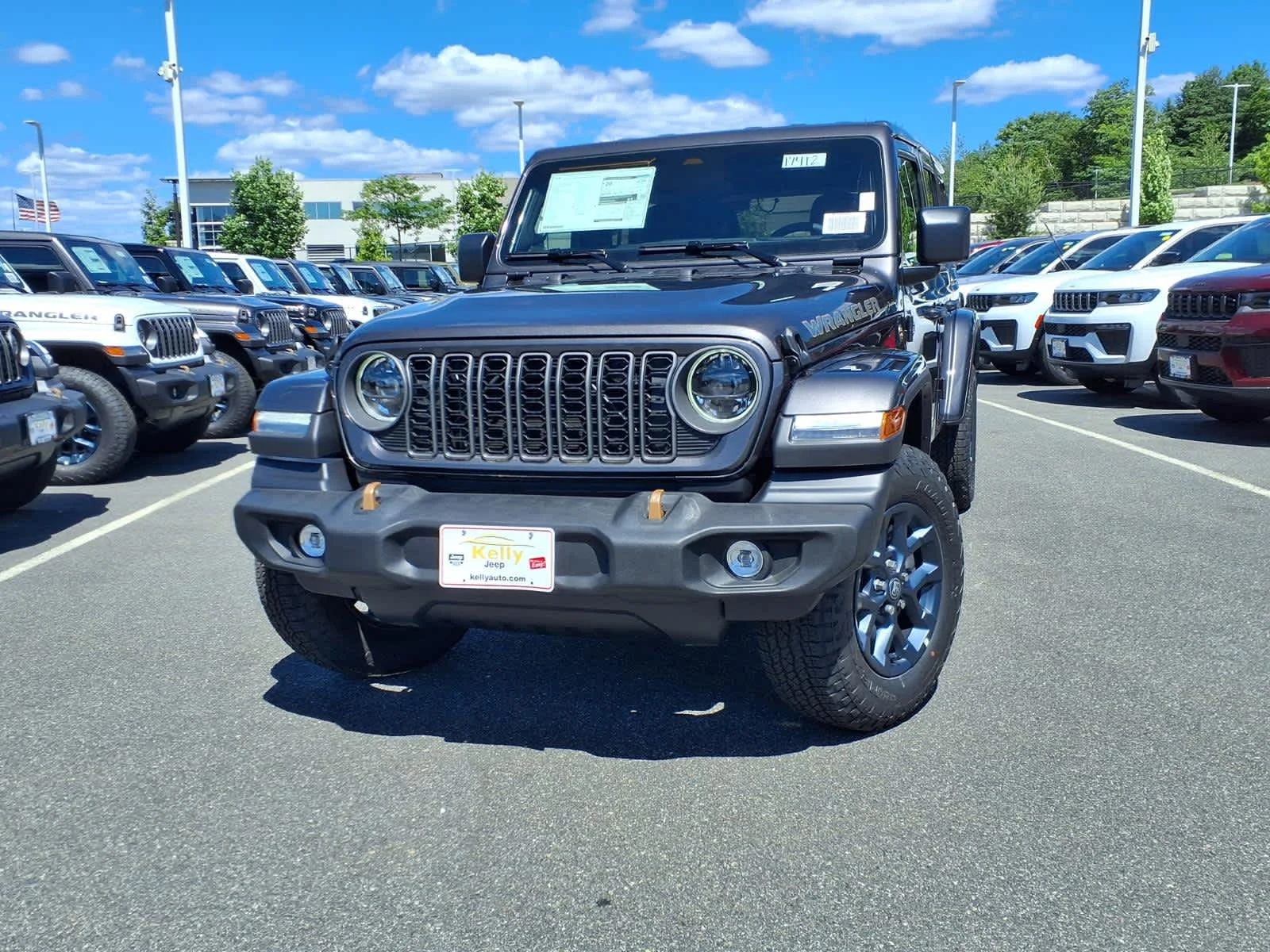 New 2026 Granite Crystal Metallic Clearcoat Jeep 85th Anniversary image 2