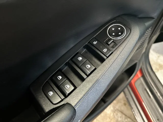 Used 2023 Orange Kia S image 24
