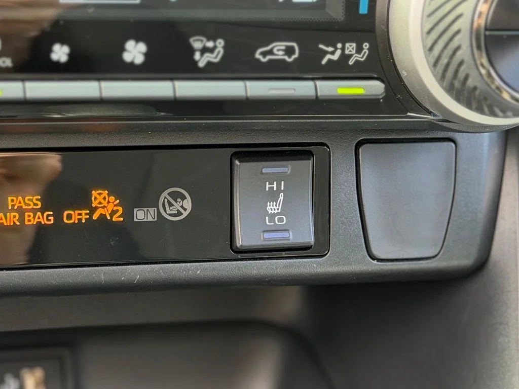Used 2025 White Toyota XLE image 13