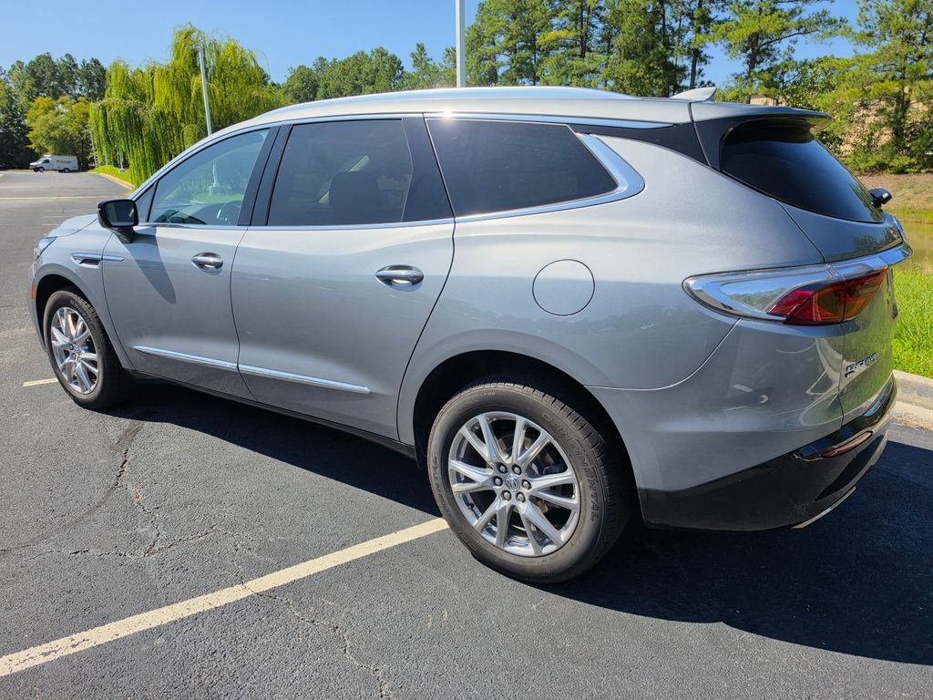 Used 2023 Green Buick Essence image 16