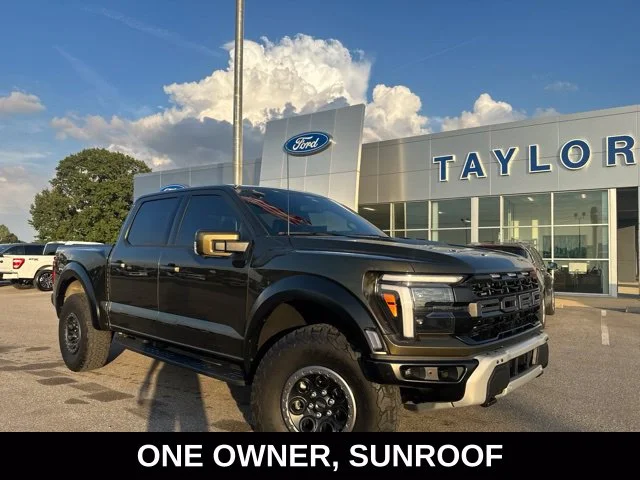 Used 2024 Green Ford Raptor image 1