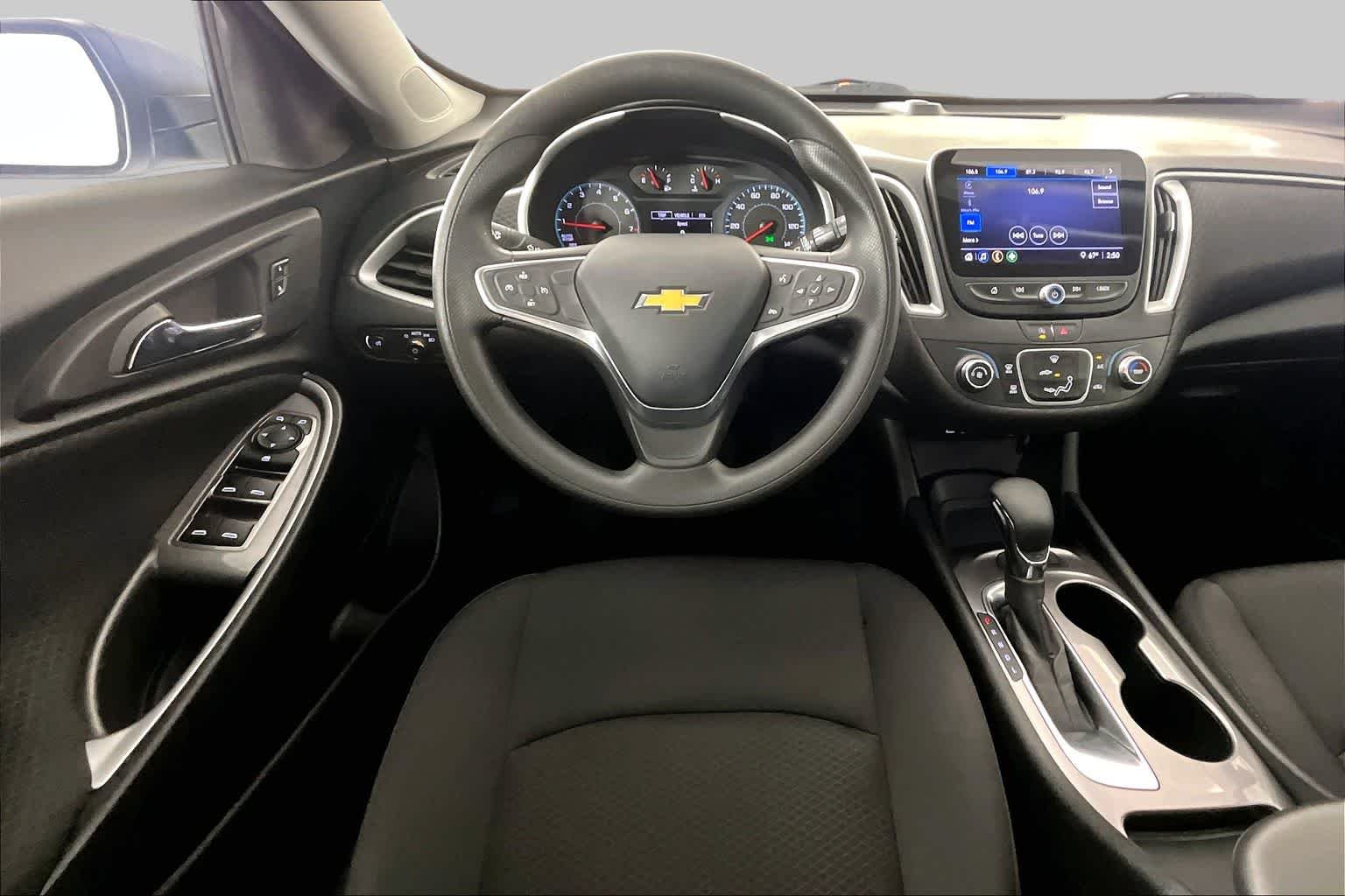 Used 2022 Summit White Chevrolet LS image 6