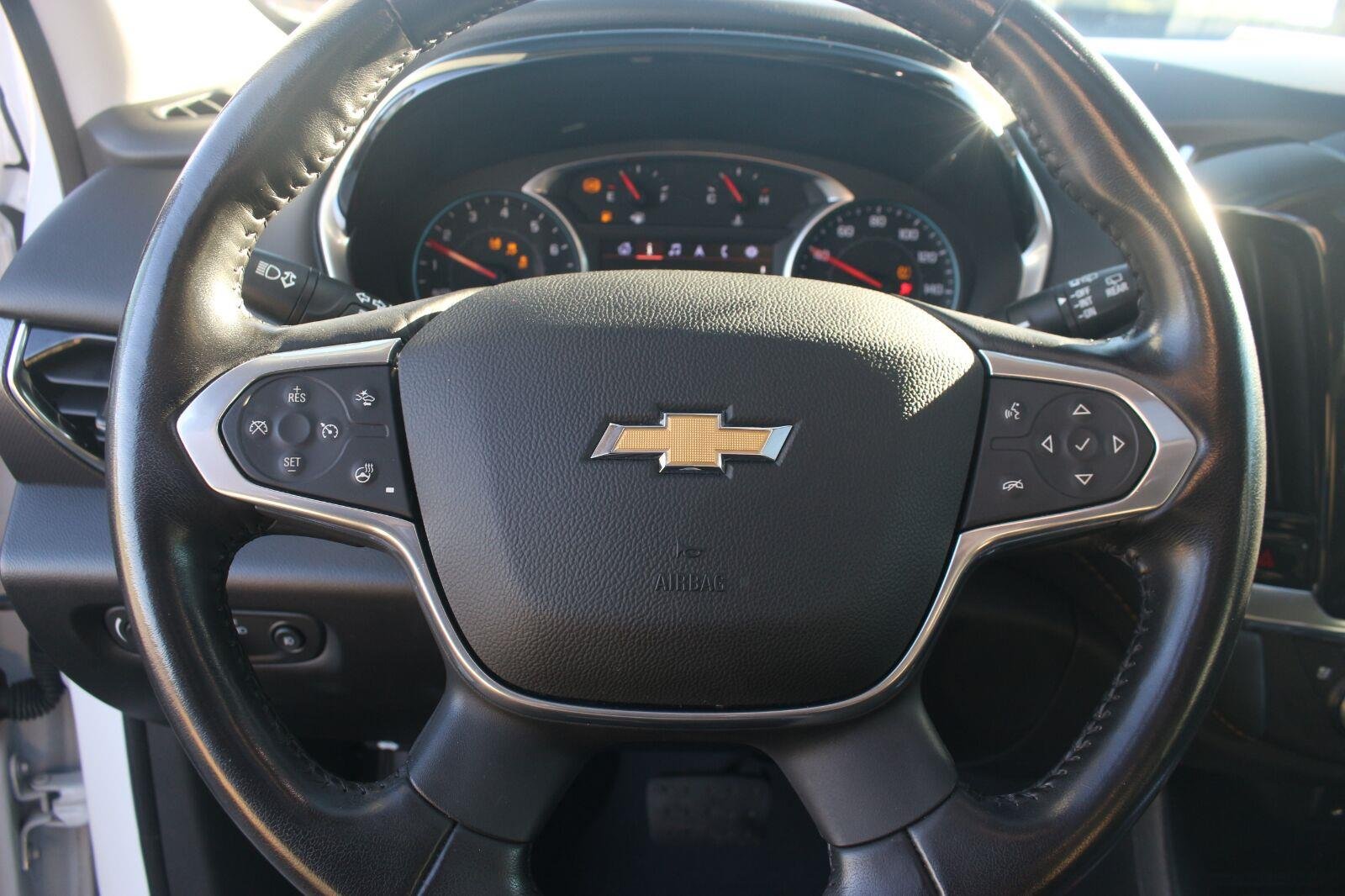 Used 2021 SUMMIT WHITE Chevrolet Premier image 19