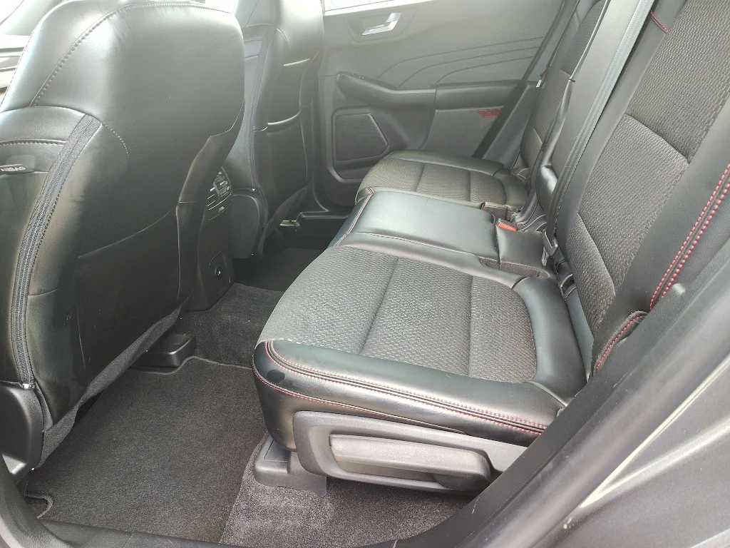 Used 2024 Carbonized Gray Metallic Ford ST-Line image 12