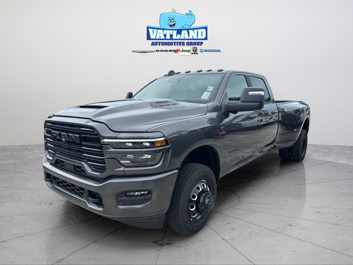 New 2026 Granite Crystal Metallic Clear-Coat Exterior Paint RAM Laramie image 20