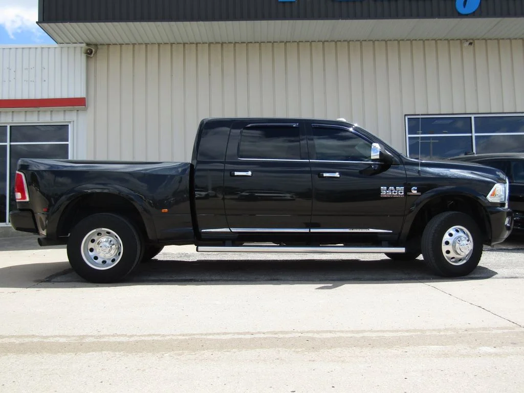 Used 2017 Black Ram Laramie Longhorn image 2