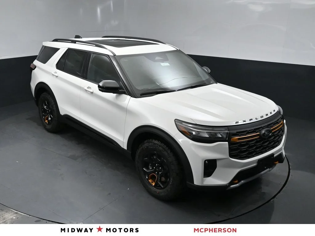 New 2026 White Ford Tremor image 1